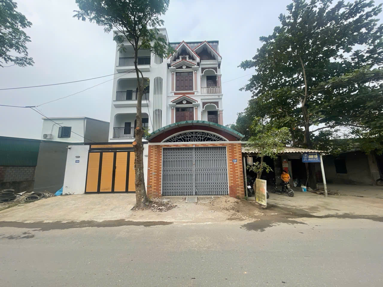 100m2 full thổ cư tặng nhà 4 tầng thôn Yên Mĩ - Bình yên